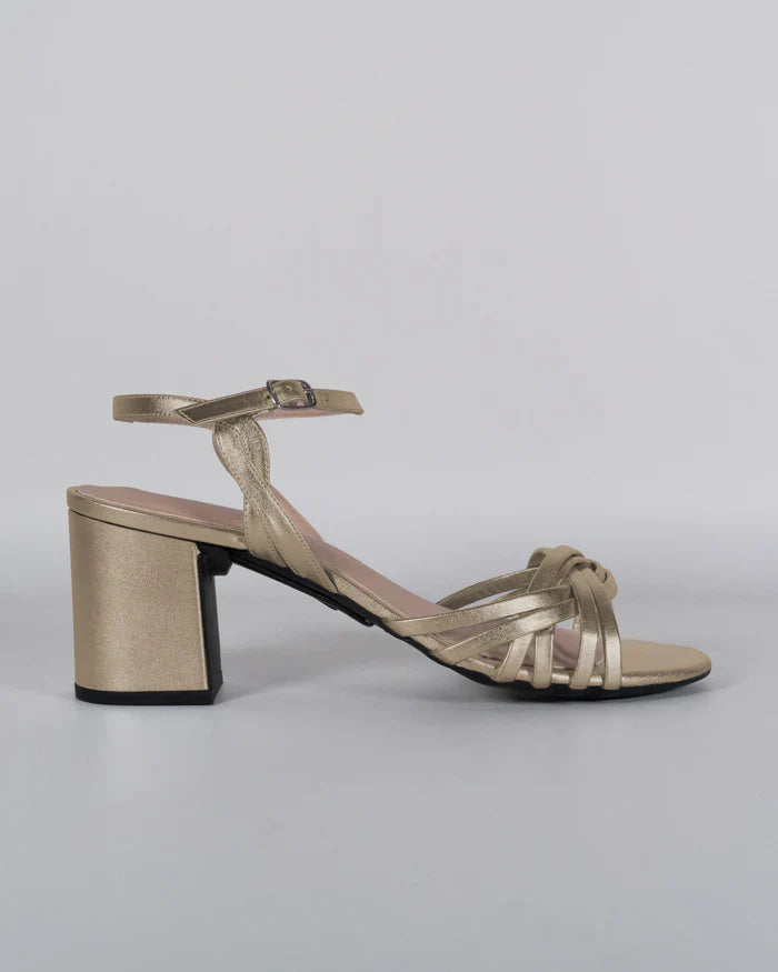 Sandália 5 em 1 Nothink - Presenteie sua mãe com conforto e estilo! (cópia)