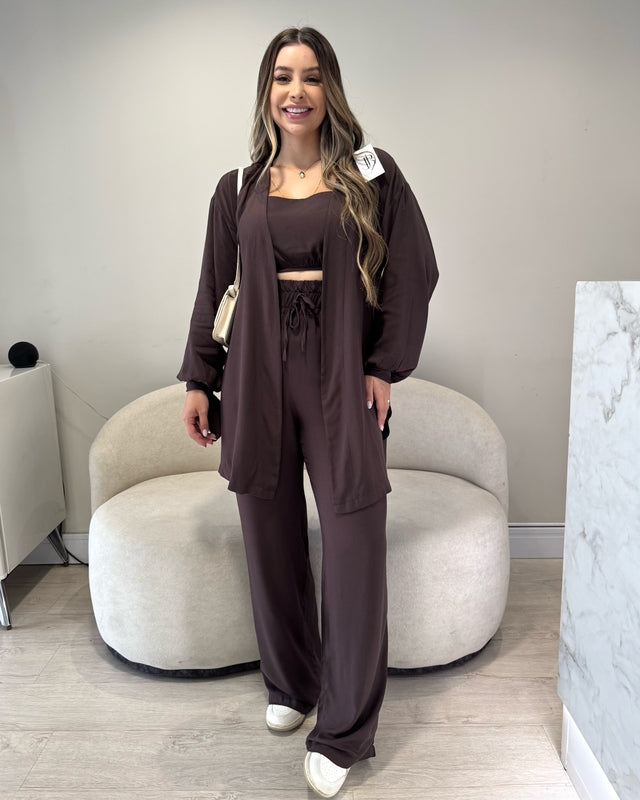 Conjunto Harmonia – Versatilidade em Três Peças para Você Brilhar