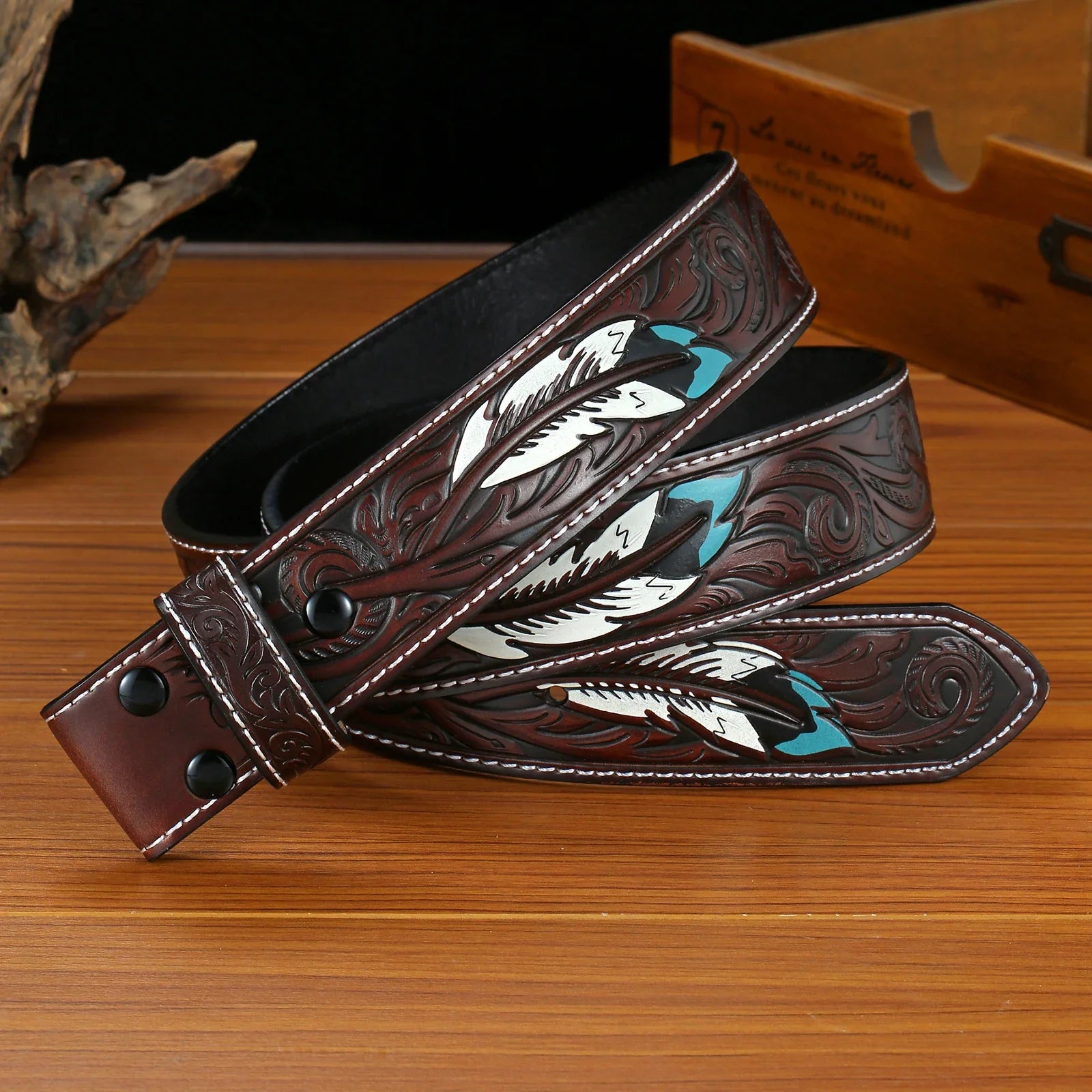 Cinto de Couro "Design de Penas" sem Fivela - Esporatto