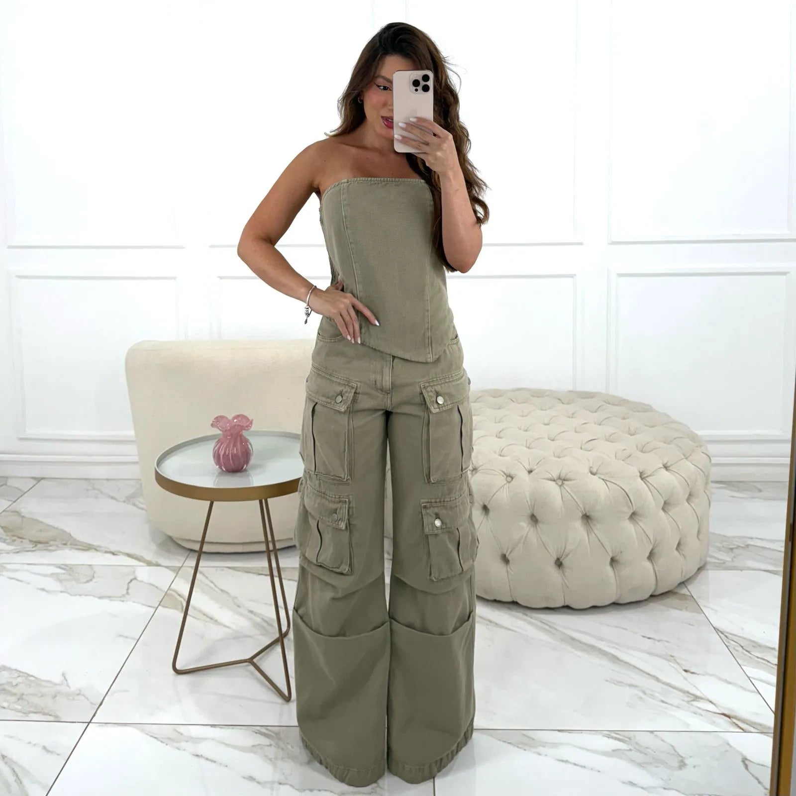 Conjunto 2 Peças Cropped + Calça Cargo - Queima de Estoque