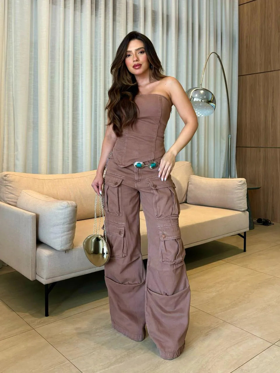 Conjunto 2 Peças Cropped + Calça Cargo - Queima de Estoque